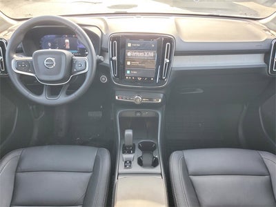 2025 Volvo XC40 B5 Core