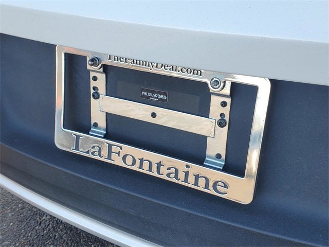 2025 Volvo XC40 B5 Core