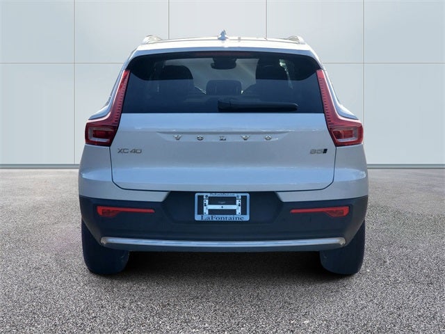 2025 Volvo XC40 B5 Core