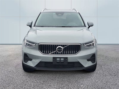 2025 Volvo XC40 B5 Core