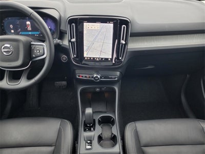 2025 Volvo XC40 B5 Core