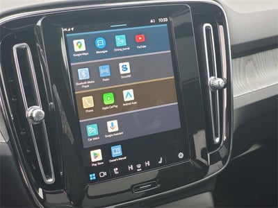 2025 Volvo XC40 B5 Core