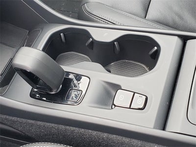 2025 Volvo XC40 B5 Core