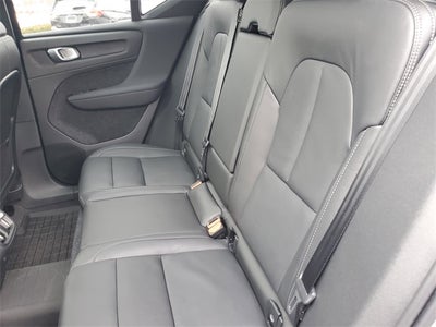 2025 Volvo XC40 B5 Core