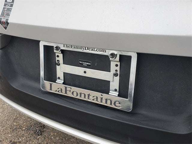 2025 Volvo XC40 B5 Core