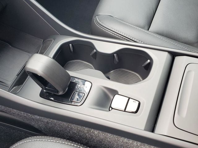 2026 Volvo XC40 B5 Core