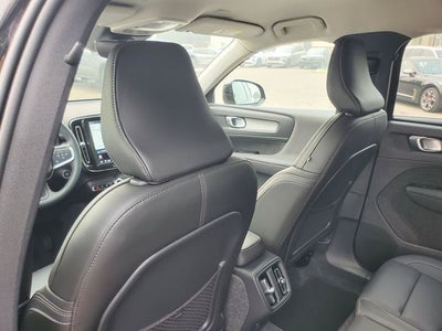 2026 Volvo XC40 B5 Core