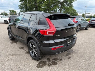 2026 Volvo XC40 B5 Core