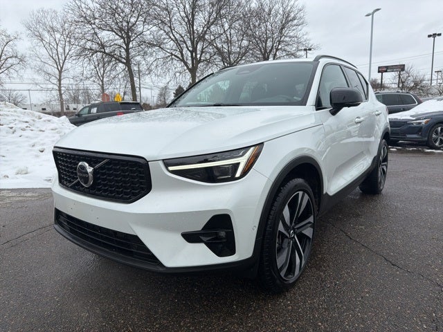 2024 Volvo XC40 Ultimate