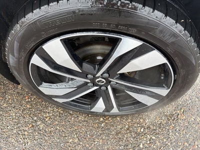 2024 Volvo XC40 Ultimate