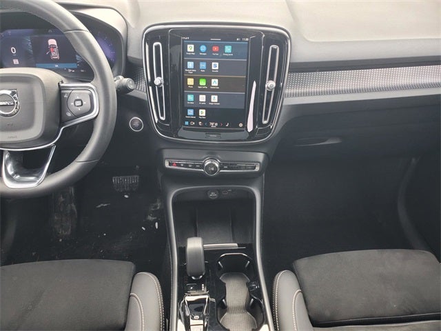 2024 Volvo XC40 Ultimate