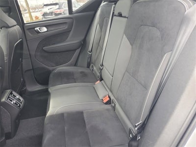 2024 Volvo XC40 Ultimate