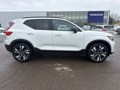 2024 Volvo XC40 Ultimate