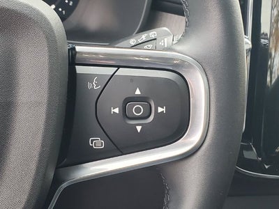 2026 Volvo XC40 B5 Ultra