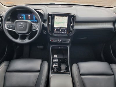 2026 Volvo XC40 B5 Ultra