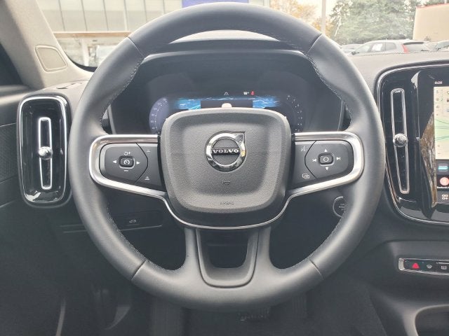 2026 Volvo XC40 B5 Ultra