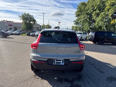 2026 Volvo XC40 B5 Ultra