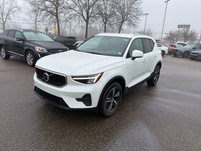 2023 Volvo XC40 B5 Core
