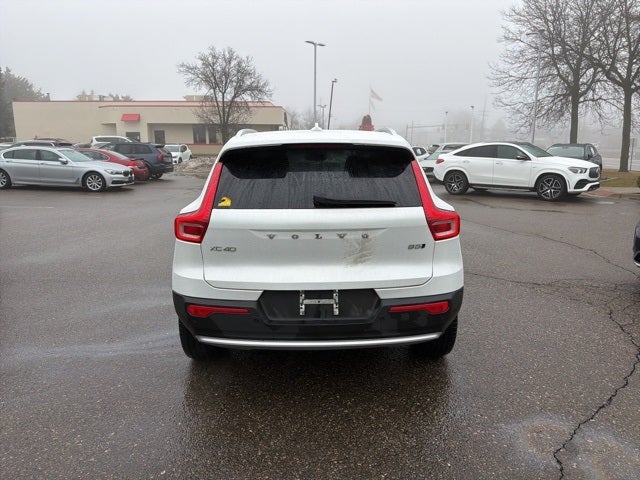 2023 Volvo XC40 B5 Core