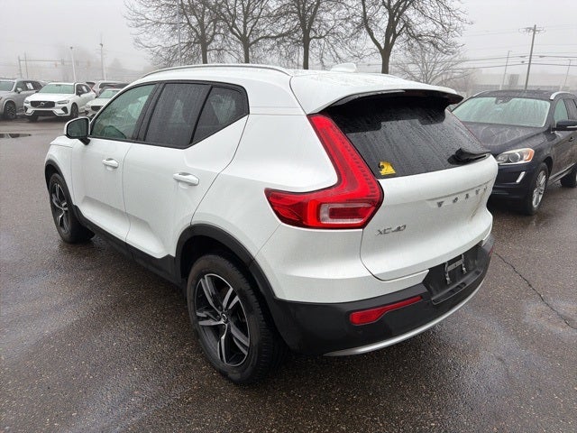 2023 Volvo XC40 B5 Core