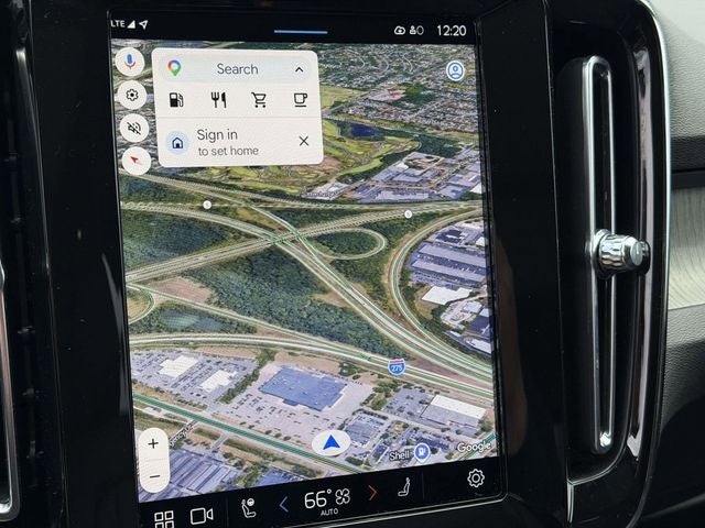 2023 Volvo XC40 B5 Plus Dark Theme