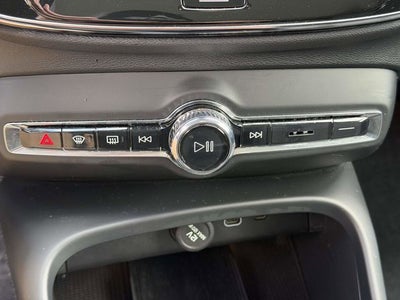 2023 Volvo XC40 B5 Plus Dark Theme