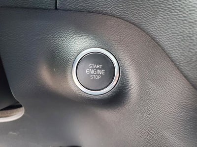 2023 Volvo XC40 B5 Plus Dark Theme