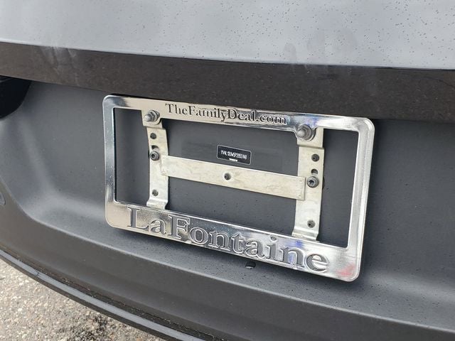 2023 Volvo XC40 B5 Plus Dark Theme