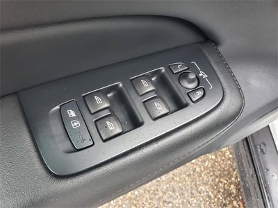 2025 Volvo V60 Cross Country B5 Plus