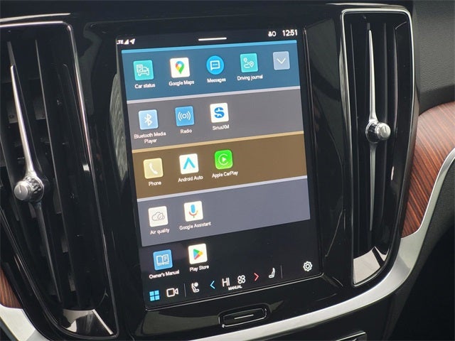 2025 Volvo V60 Cross Country B5 Plus