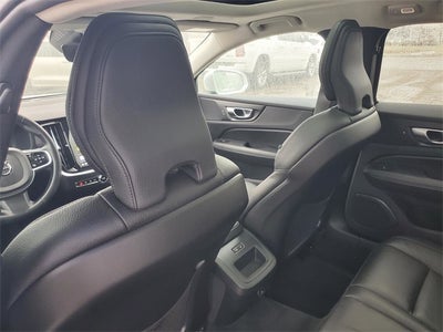 2025 Volvo V60 Cross Country B5 Plus