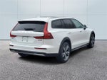 2025 Volvo V60 Cross Country B5 Plus