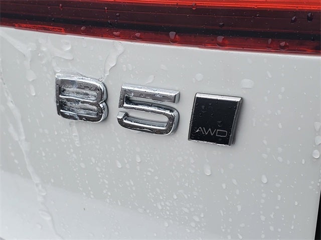 2025 Volvo V60 Cross Country B5 Plus