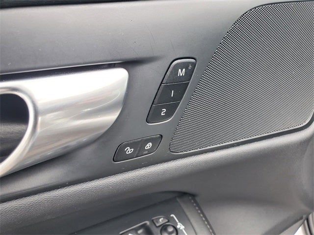 2025 Volvo V60 Cross Country B5 Plus