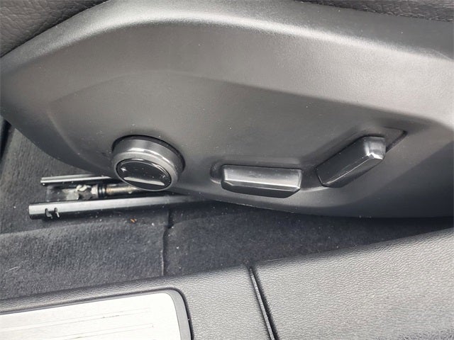 2025 Volvo V60 Cross Country B5 Plus