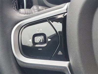 2025 Volvo V60 Cross Country B5 Plus