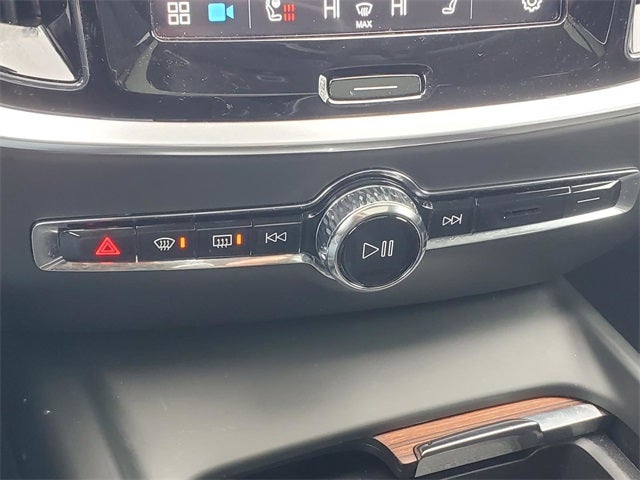 2025 Volvo V60 Cross Country B5 Plus