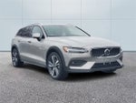 2025 Volvo V60 Cross Country B5 Plus