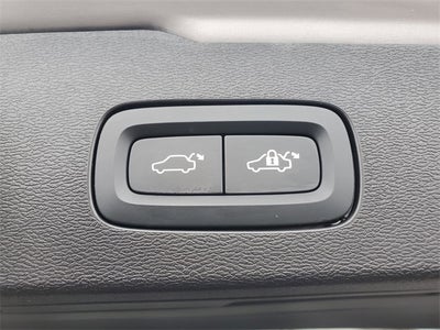 2025 Volvo V60 Cross Country B5 Plus