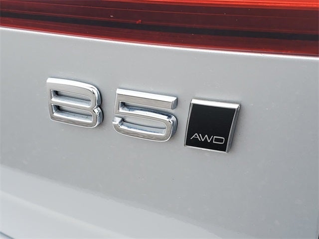 2025 Volvo V60 Cross Country B5 Plus