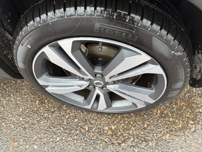 2025 Volvo V60 Cross Country B5 Plus