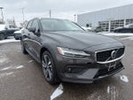 2025 Volvo V60 Cross Country B5 Plus