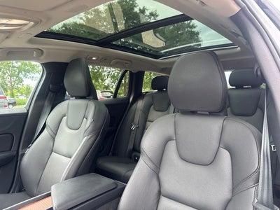 2025 Volvo V60 Cross Country B5 Plus