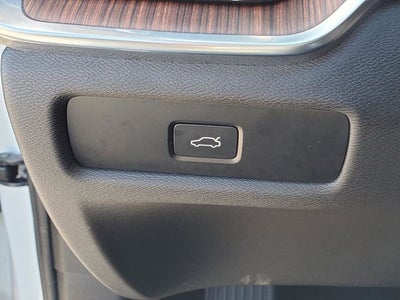 2025 Volvo V60 Cross Country B5 Plus