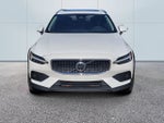 2025 Volvo V60 Cross Country B5 Plus