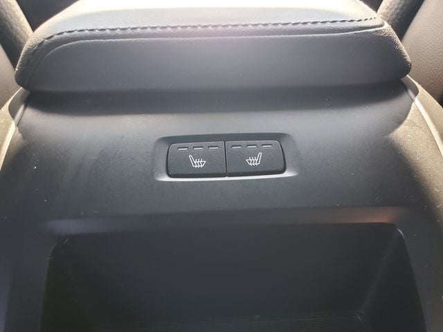 2025 Volvo V60 Cross Country B5 Plus
