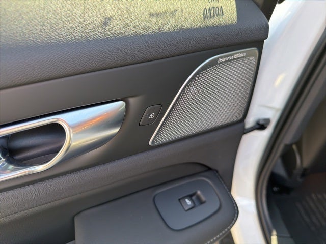 2025 Volvo V60 Cross Country B5 Ultra