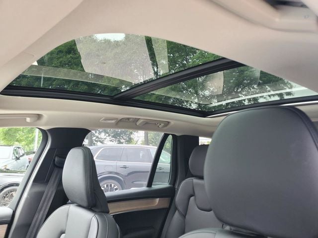 2025 Volvo XC90 B5 Plus 2025.5