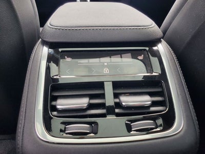 2025 Volvo XC90 B5 Plus 2025.5