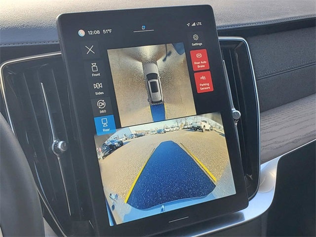 2025 Volvo XC90 B5 Plus 2025.5